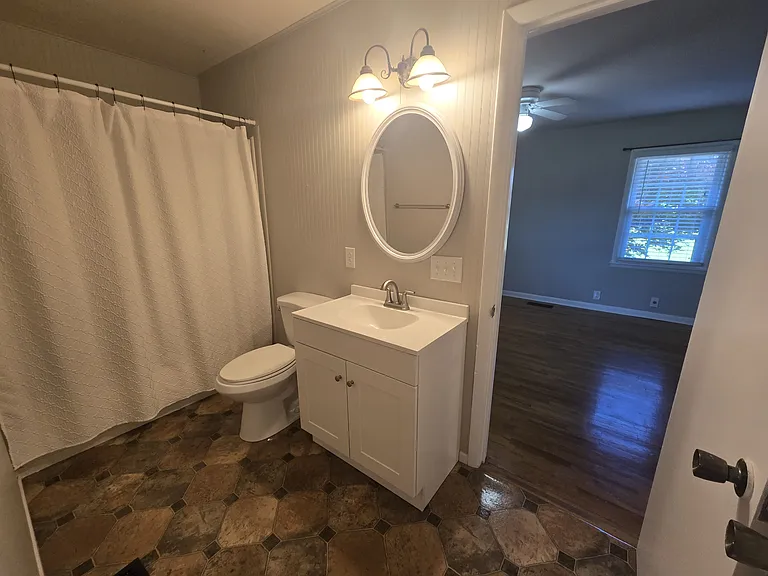 1775 Winchester Rd NE — Photo 13