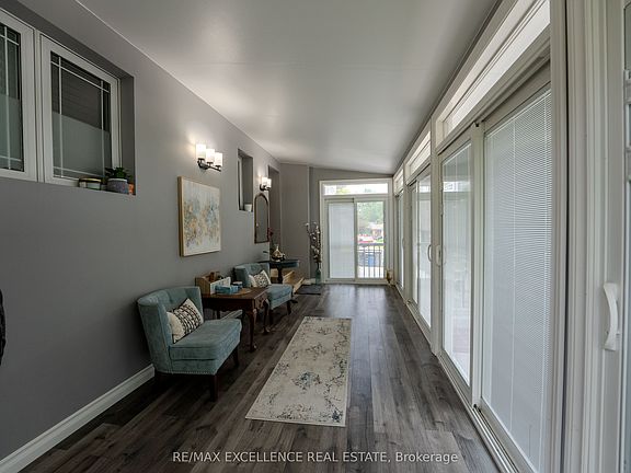 3rd image of 21 Elizabeth St