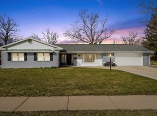 820 N 4th St, Platteville, WI 53818