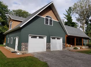 2155 N Huron Rd, Pinconning, MI 48650