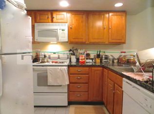 36 Queensberry St APT A, Boston, MA 02215