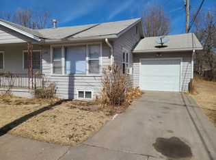2106 E 1st St N, Wichita, KS 67214