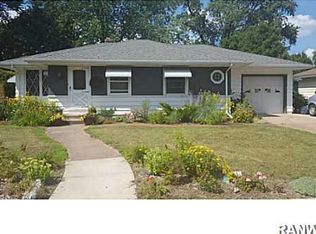 122 E Fillmore Ave, Eau Claire, WI 54701