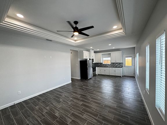 2nd image of 1400 Beverly Ave #3