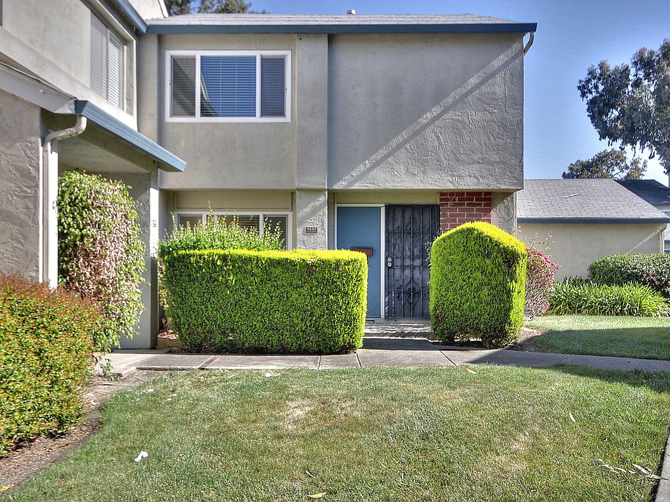 1st image of 4257 Solar Cir