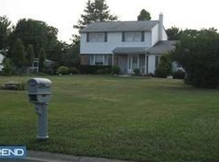 1520 Hilltop Rd, Downingtown, PA 19335