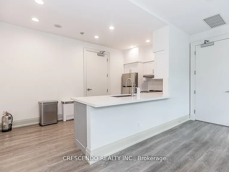 30 Harrison Garden Blvd #902 — Photo 30