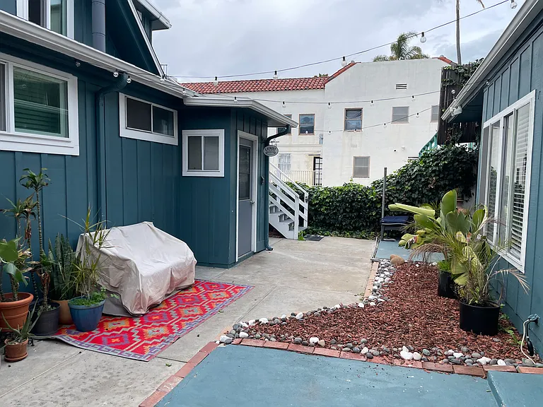 2247 Brant St #7 — Photo 3