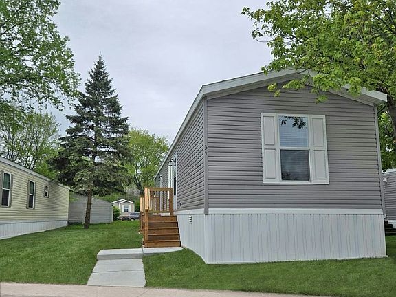 2nd image of 51000 Mott Rd #34