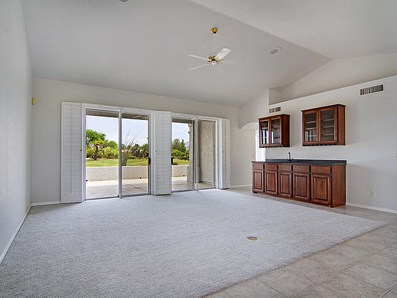 Living Room w/ wetbar