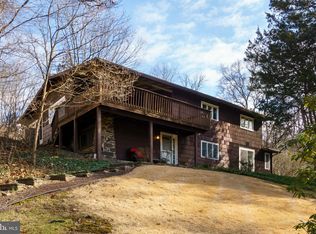 56 Jacobs Creek Rd, Ewing, NJ 08628