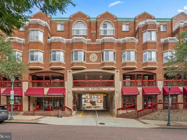 22 Courthouse Sq APT 412, Rockville, MD 20850