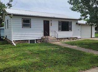 822 5th Ave W, Mobridge, SD 57601