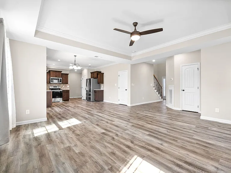 205 Elwell Rd — Photo 11