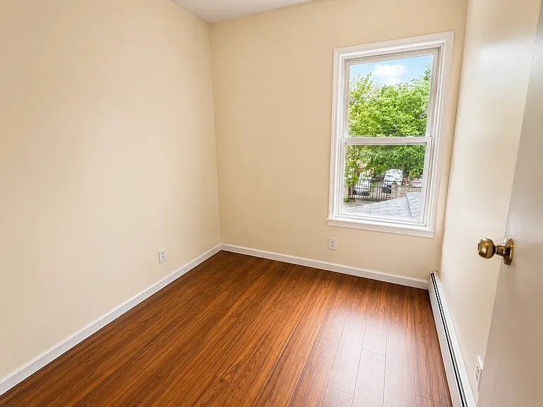 557 Van Nest Ave #2 — Photo 10