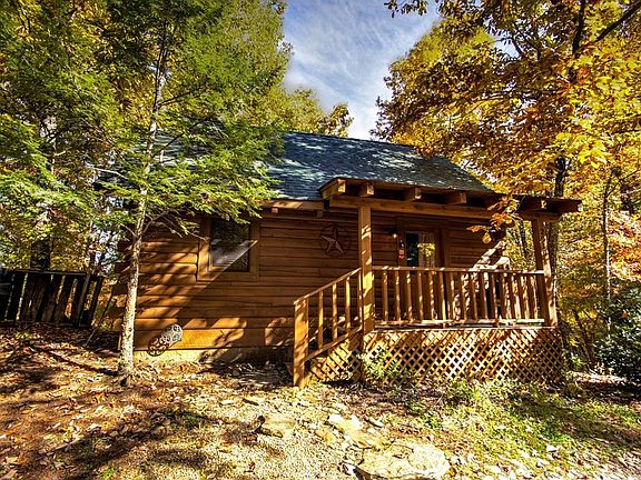 2nd image of 2919 Valley Springs Way #2CUTE
