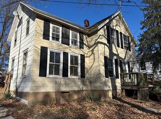 26 Spring St, Hudson, NY 12534