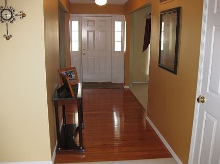3rd image of 158 Riverwood Park Dr