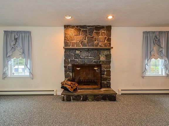 5th image of 53 Wyndham Hill Dr