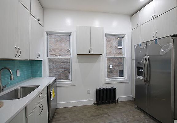 5th image of 2128 84th St Floor 2