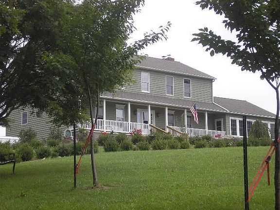 2nd image of 371 Gilmore Ln