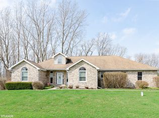 39W329 Abilene Trl, Elgin, IL 60124