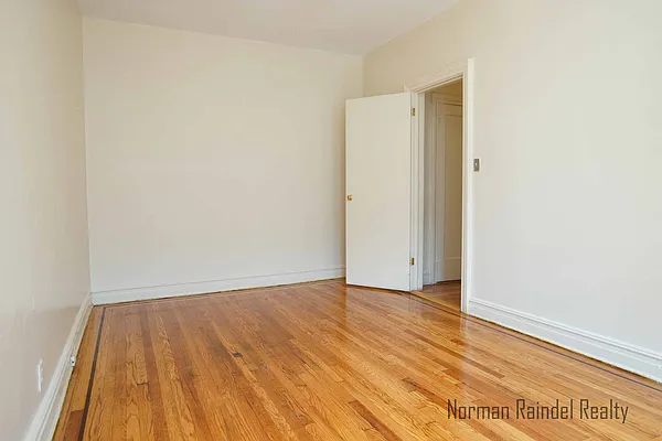 Rented by Norman Raindel, LREB | media 14