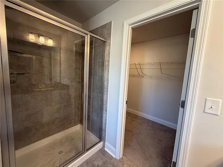 345 Hellen Valley Dr — Photo 16