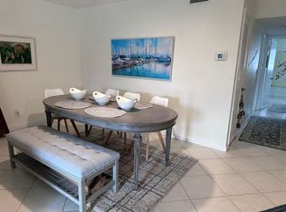 580 Egret Dr APT 316, Hallandale, FL 33009