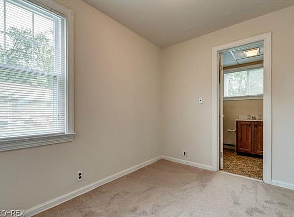 5th image of 303 E 260th St
