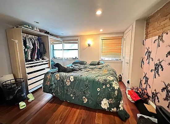 Rented by ABODE NYC LLC | media 9