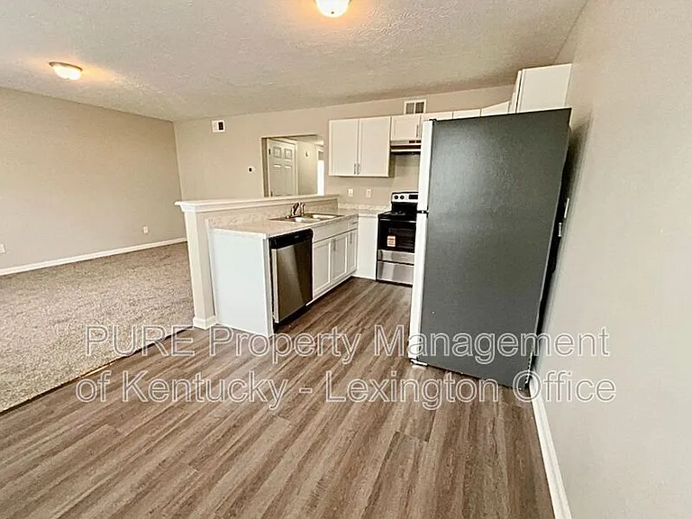133 Grinder Ct — Photo 5