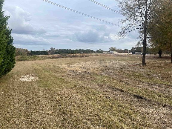 4th image of 82 Sue Dr #125