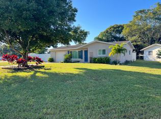 1542 Andover Dr, Dunedin, FL 34698