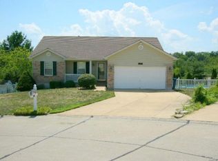 1525 Apple Hill Ct, Arnold, MO 63010