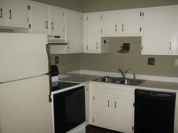 308 Halia Crst, Mount Vernon, IL 62864