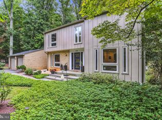 10607 Vantage Ct, Potomac, MD 20854