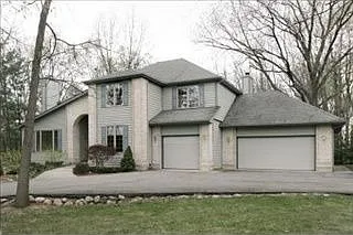 8510 Finch Dr photo 1