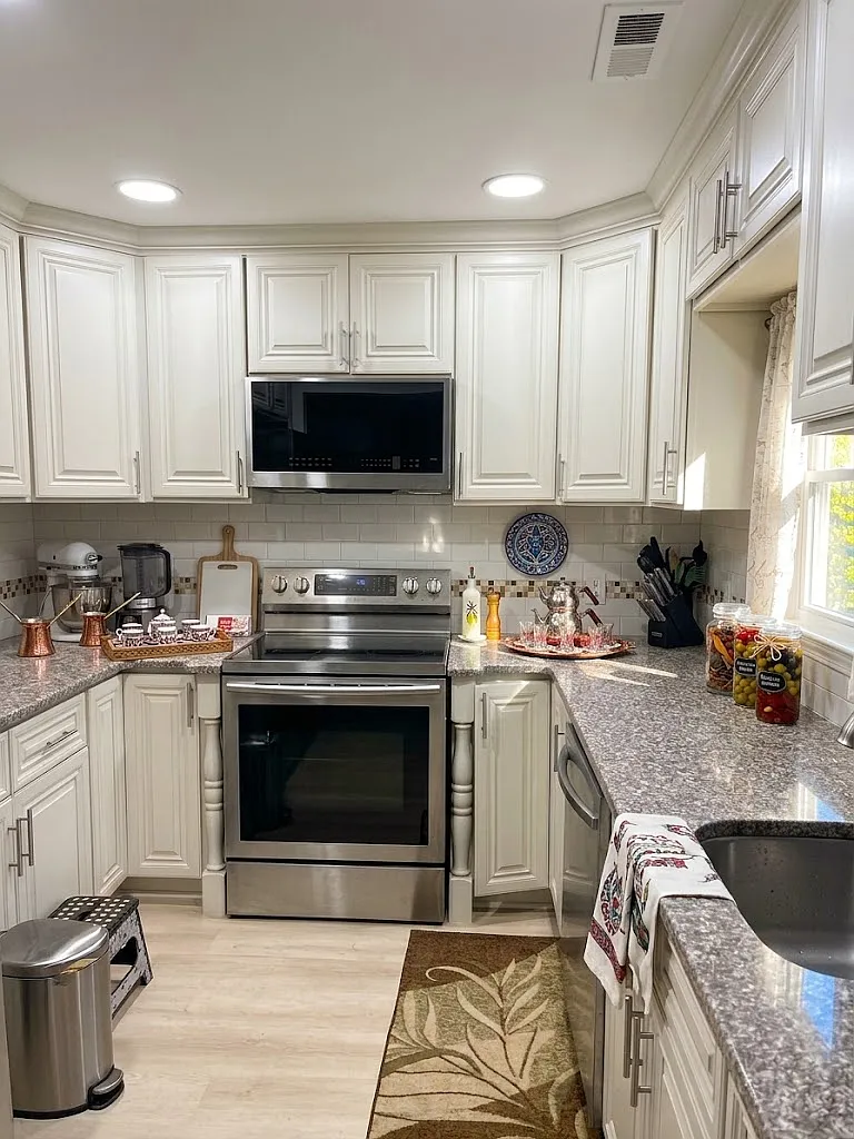 4 bed, 1440 sqft, $3,000 — Photo 4