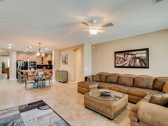 4th image of 652 W San Carlos Way