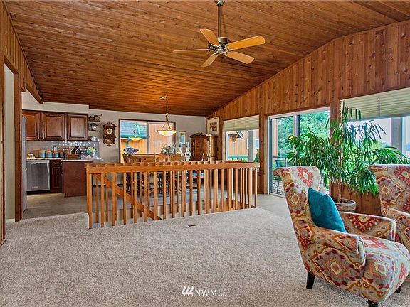 5th image of 3710 85th Ave NW