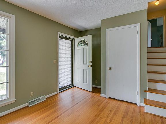 4th image of 2637 Mesa Dr