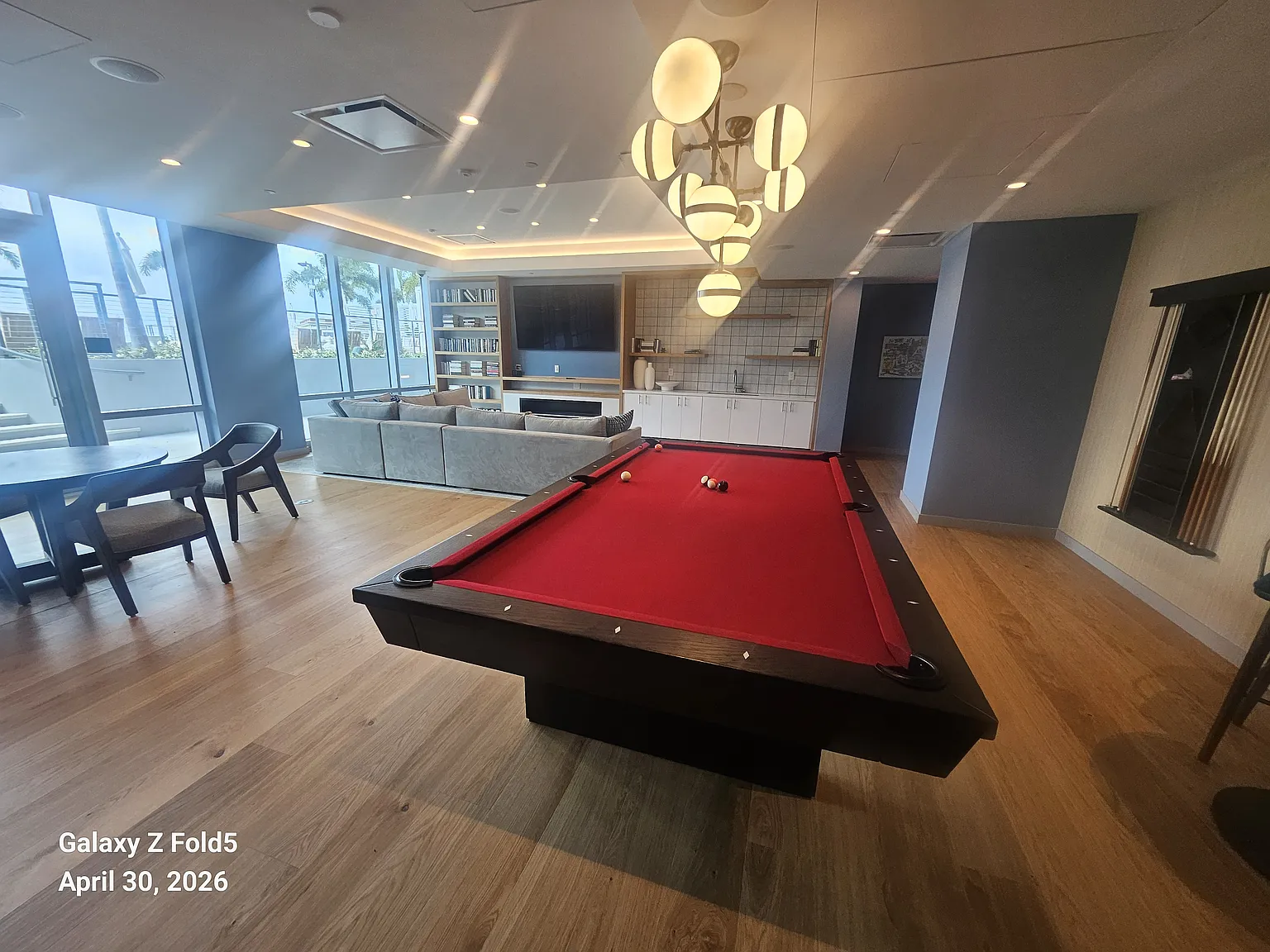 2 bed, 2.5 bath, 1277 sqft, $3,500 — Photo 2
