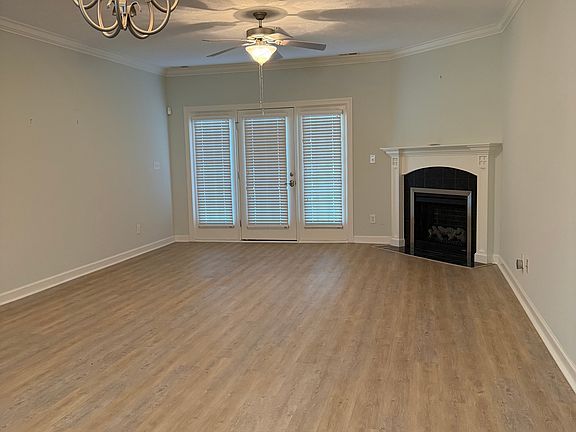 4th image of 7827 High Market St