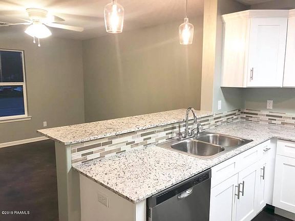 4th image of 1619 Dehart Dr #D