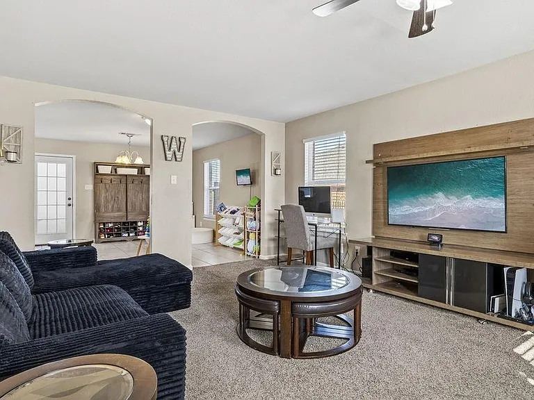 2702 Maci Ct — Photo 5