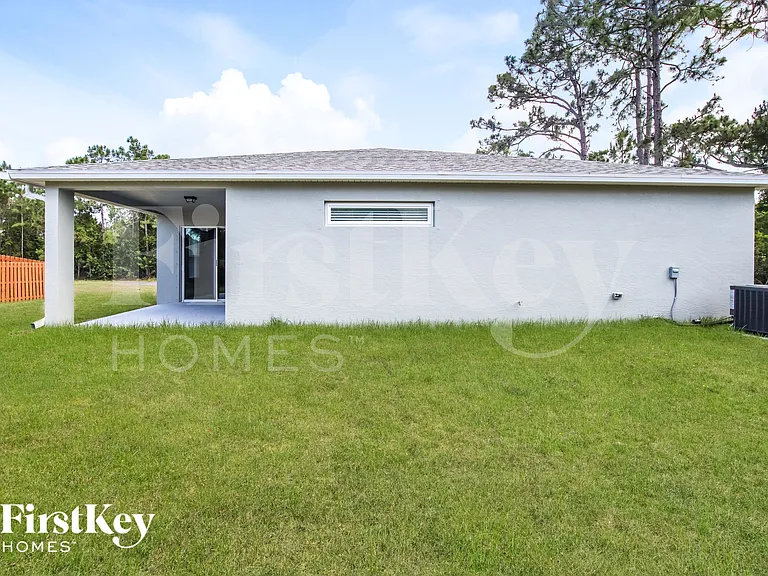 811 Andrew St SE — Photo 15