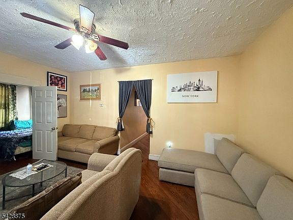 2nd image of 180 Shephard Ave