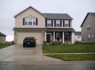 6233 N Woods Edge Dr, Mc Cordsville, IN 46055