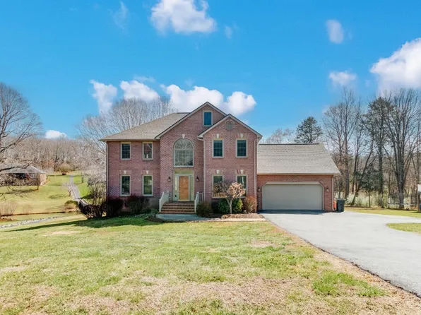 1444 Cuddington Ln, Forest, VA 24551